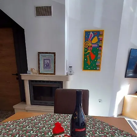 Bogi Apartment *