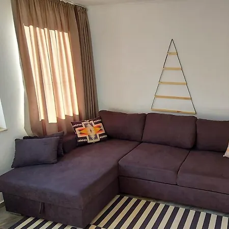 Bogi Apartment *